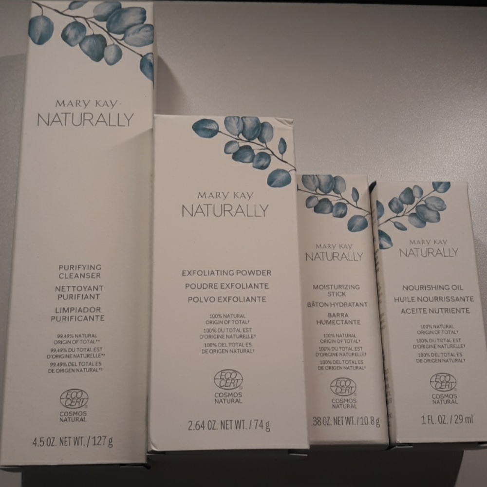 Mary Kay- naturally set